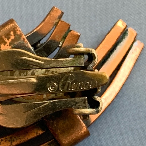 Large Signed 1950s Matisse Renior Copper Brooch and earrings set - Picture 10 of 11